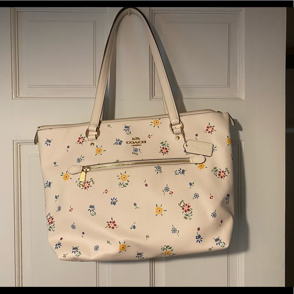 COACH Summer Tote